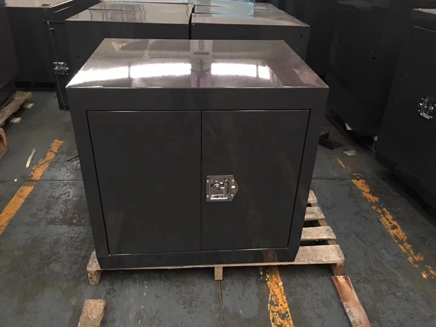 ZOOMLION mobile craneToolbox assy 1991100004 GJX160-91-0