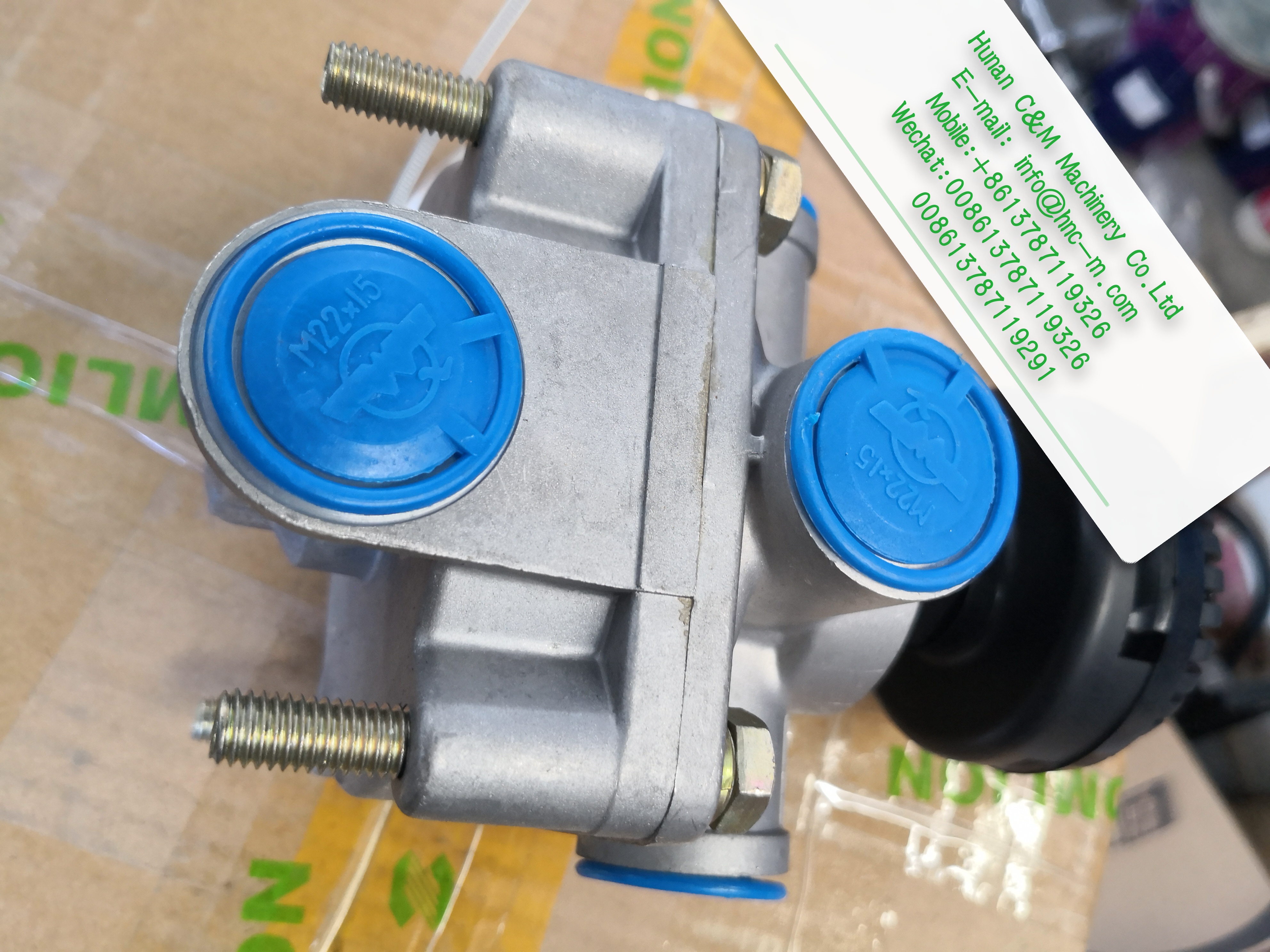 zoomlion mobile crane Service brake valve STR(PY)-3527002  1070500701