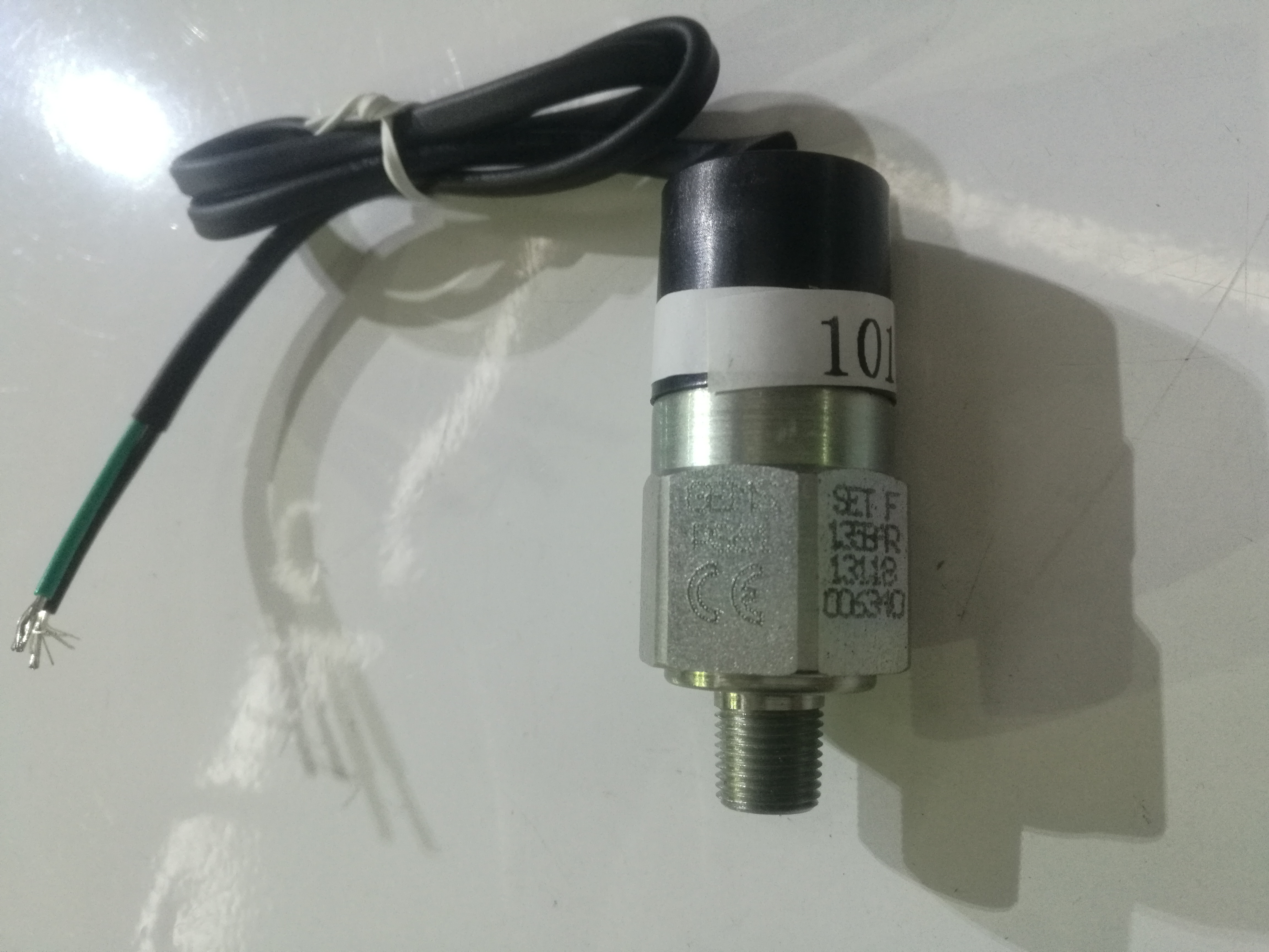 ZOOMLION mobile crane Pressure switch 1019900788 PS61-50-2MNZ-B-SP-FS135bar