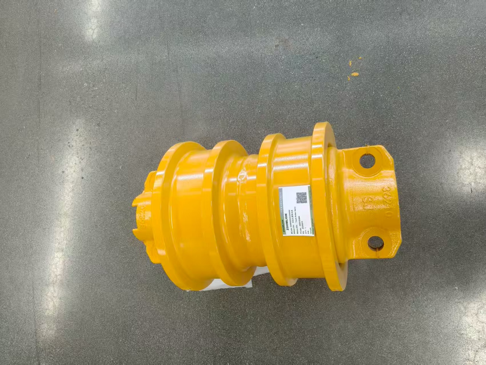 ZOOMLION ZD320-3 bulldozer roller 004902030A1200000 004902030A3200000  004902030A5000000