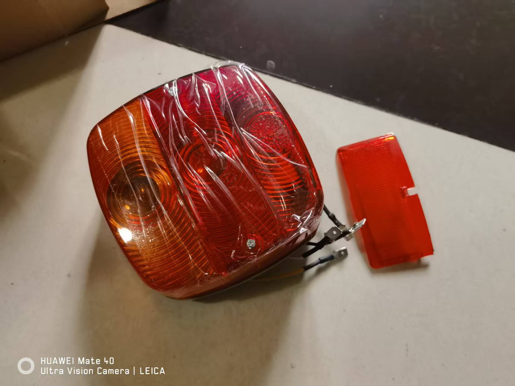 VOLVO 150G loader back light 11039553 P4100  040107/